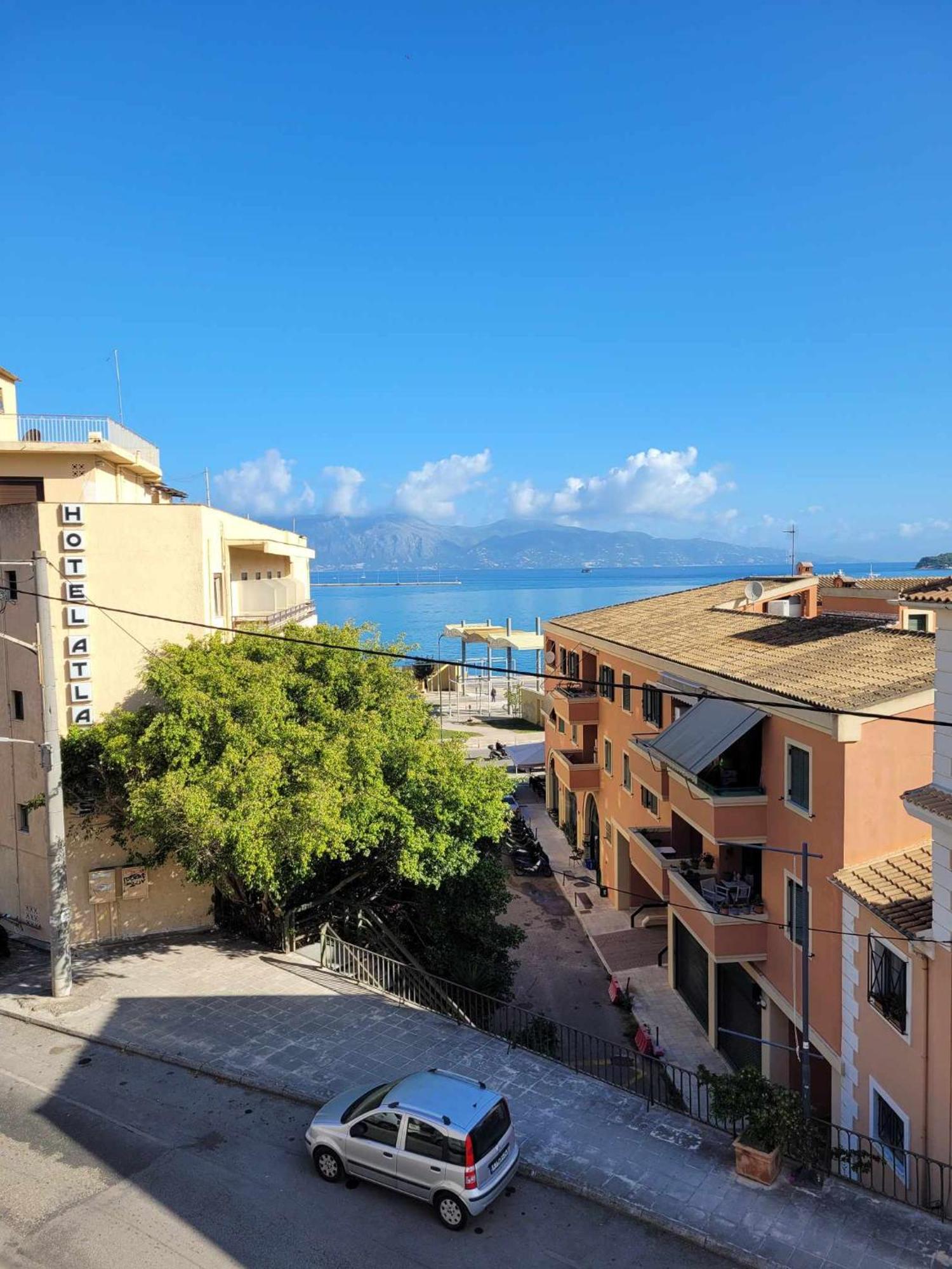 Апартаменты Kiki'S Penthouse Corfu  Экстерьер фото